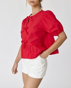 Top Hailey Rojo